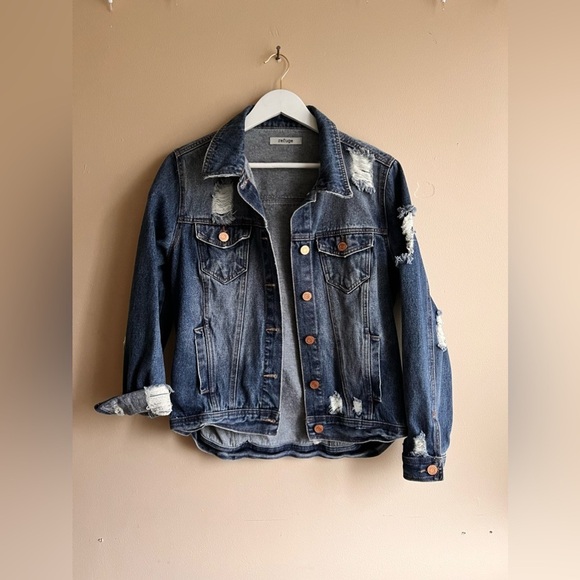 Refuge Jacket Women's Small Medium Wash Blue Distressed Denim Trucker Button Up - Picture 1 of 12